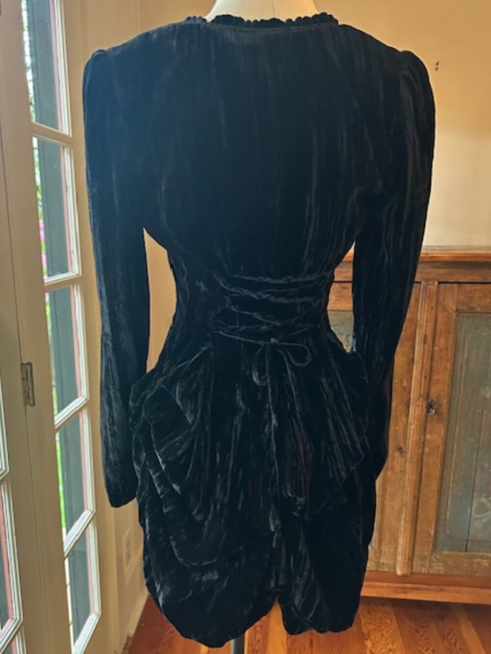 Vintage Y2K Betsey Johnson Black Crushed Velvet Bustle Top - Picture 9 of 12